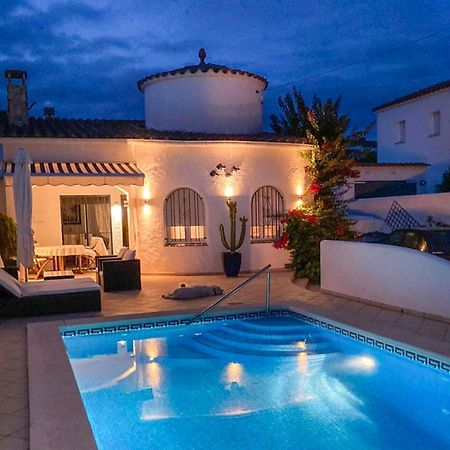 Charmante Villa Avec Piscine Dans Les Canaux Empuriabrava Exterior foto